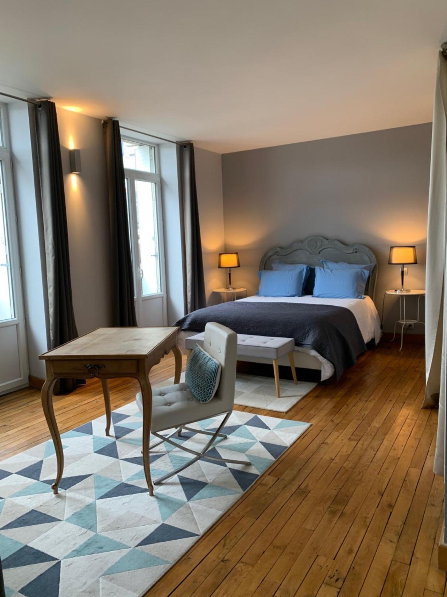 Hotel Spa Le Miel Des Muses ブリーブ・ラ ・ガイヤルド エクステリア 写真